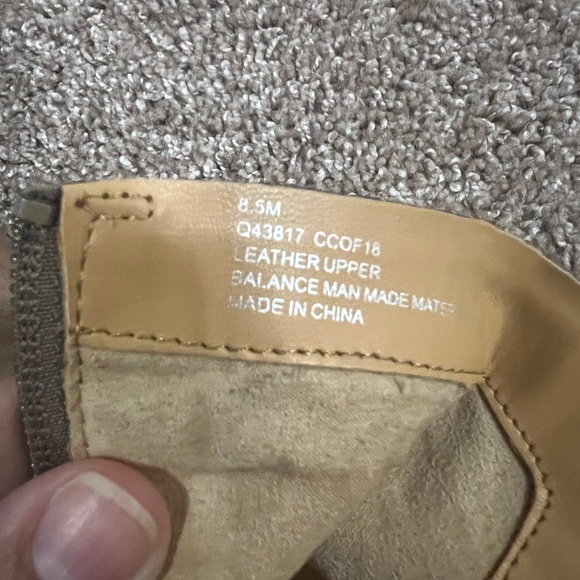 Korks Thyone leather size 8.5M booties - Picture 8 of 9